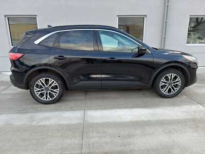 2020 Ford Escape, $15990. Photo 2