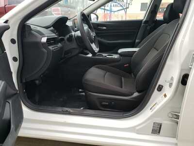 2025 Nissan Altima, $19550. Photo 12