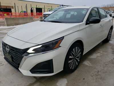 2025 Nissan Altima, $19550. Photo 3