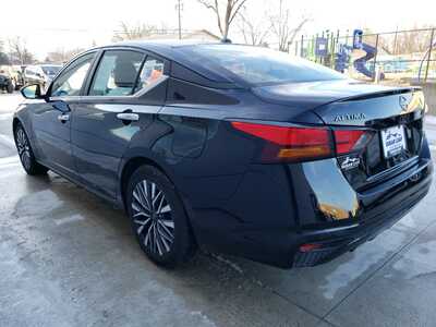 2025 Nissan Altima, $18950. Photo 4
