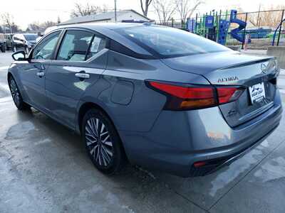 2025 Nissan Altima, $18950. Photo 4