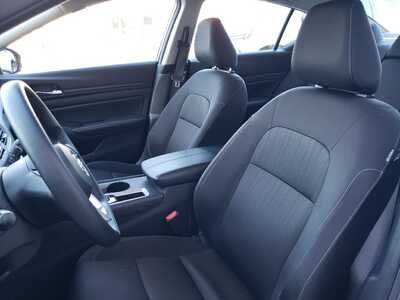 2025 Nissan Altima, $19650. Photo 10