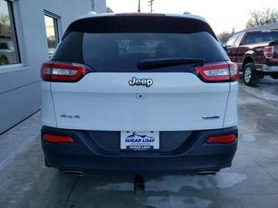 2018 Jeep Cherokee, $13990. Photo 5