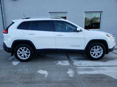 2018 Jeep Cherokee, $13990. Photo 8