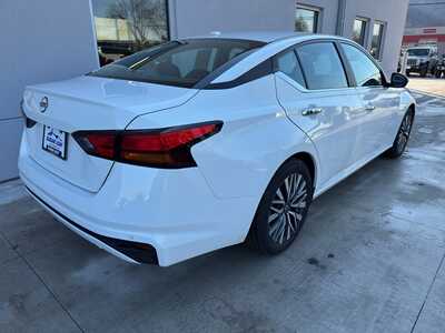 2025 Nissan Altima, $19950. Photo 3