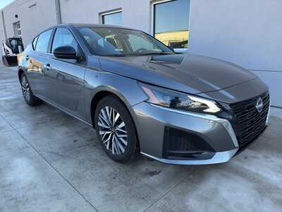 2025 Nissan Altima, $19650. Photo 1