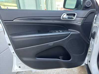 2021 Jeep Grand Cherokee, $23450. Photo 11