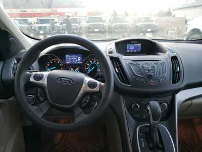 2014 Ford Escape, $9990. Photo 5