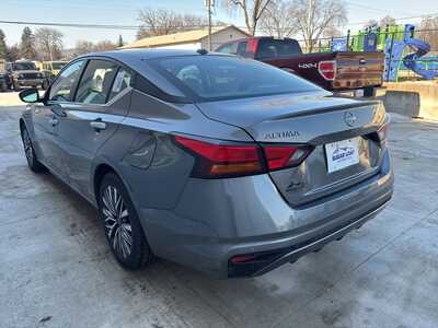 2025 Nissan Altima, $19850. Photo 4