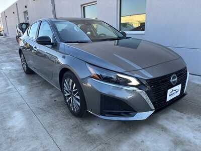 2025 Nissan Altima, $19850. Photo 1