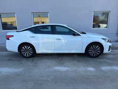 2025 Nissan Altima, $19650. Photo 2