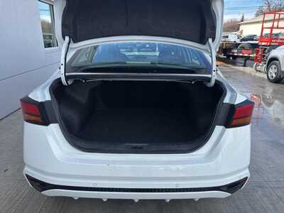 2025 Nissan Altima, $19650. Photo 6