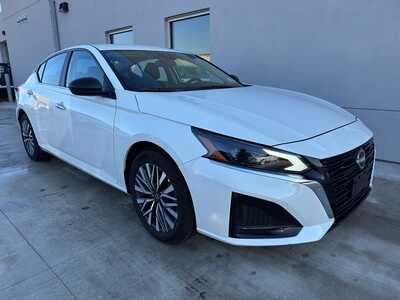 2025 Nissan Altima, $19650. Photo 1