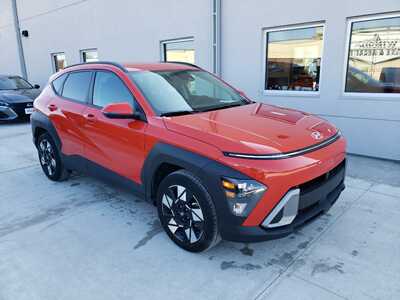 2025 Hyundai Kona, $20850. Photo 1