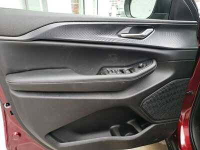 2026 Jeep Grand Cherokee, $45125. Photo 11