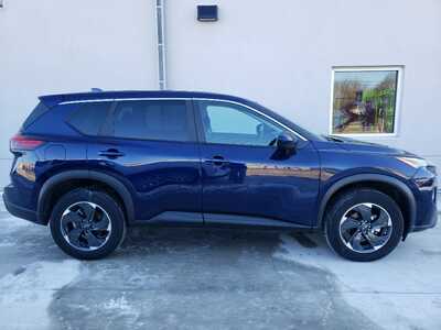 2025 Nissan Rogue, $23650. Photo 8