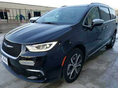 2026 Chrysler Pacifica, $56450. Photo 3