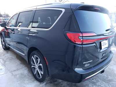 2026 Chrysler Pacifica, $56450. Photo 4