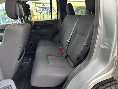2012 Jeep Liberty, $4990. Photo 11