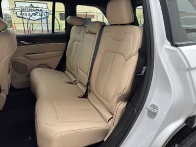 2025 Jeep Grand Cherokee, $40950. Photo 11