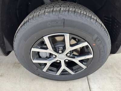2025 Jeep Grand Cherokee, $40950. Photo 8