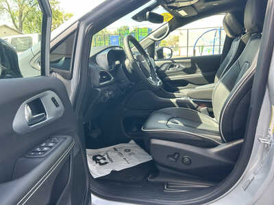 2026 Chrysler Pacifica, $51855. Photo 12