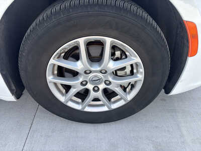 2025 Chrysler Pacifica, $29250. Photo 8