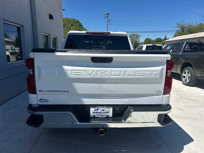 2024 Chevrolet 1500 Crew Cab, $41990. Photo 5
