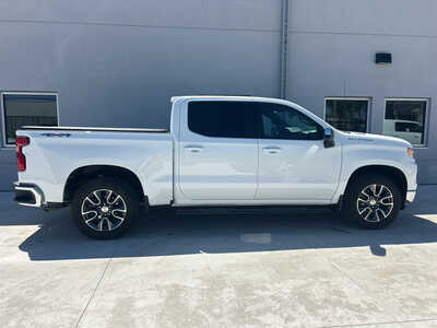 2024 Chevrolet 1500 Crew Cab, $41990. Photo 8