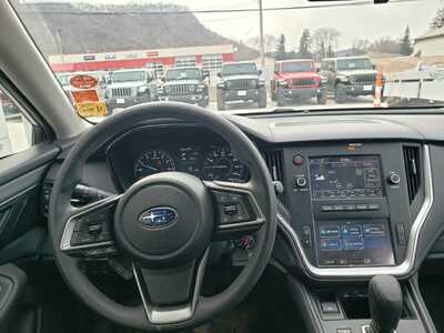 2022 Subaru Outback, $22990. Photo 6