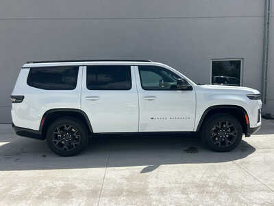 2026 Jeep Grand Wagoneer, $74280. Photo 8