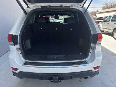 2022 Jeep Grand Cherokee, $30950. Photo 6