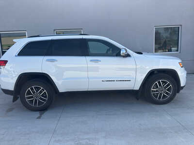 2022 Jeep Grand Cherokee, $30950. Photo 7