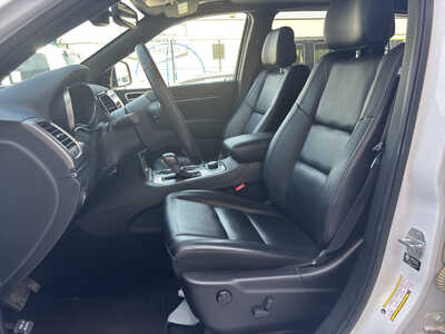 2022 Jeep Grand Cherokee, $30950. Photo 9