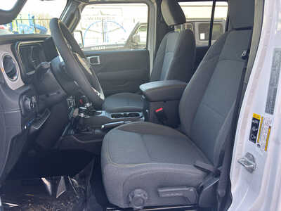 2025 Jeep Wrangler, $33650. Photo 9
