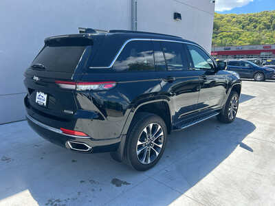 2024 Jeep Grand Cherokee, $47450. Photo 7