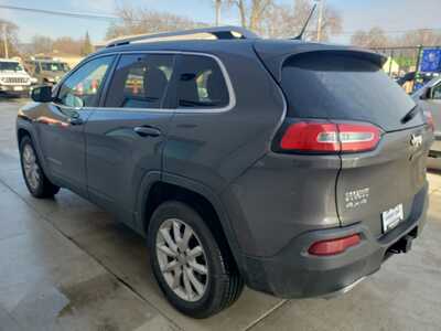 2015 Jeep Cherokee, $12990. Photo 3