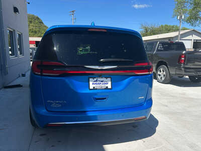 2026 Chrysler Pacifica, $43505. Photo 5