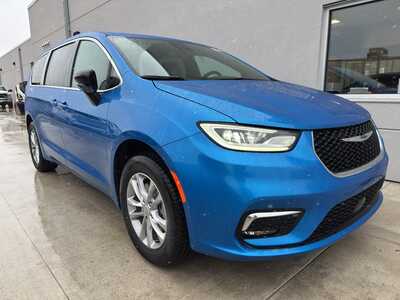 2026 Chrysler Pacifica, $45505. Photo 1