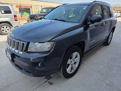2016 Jeep Compass, $6990. Photo 2
