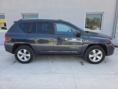 2016 Jeep Compass, $6990. Photo 5