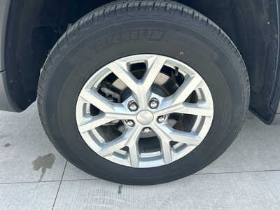 2023 Jeep Grand Cherokee, $32990. Photo 9