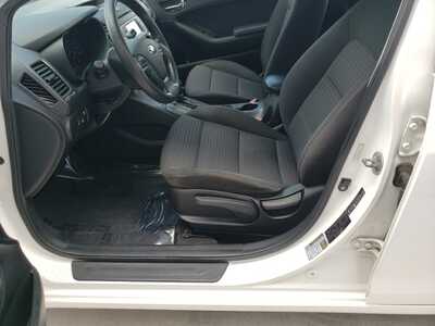 2016 Kia Forte, $6990. Photo 10