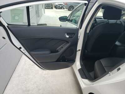 2016 Kia Forte, $6990. Photo 11