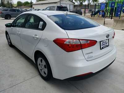 2016 Kia Forte, $6990. Photo 4