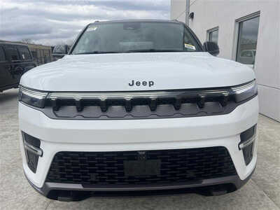 2026 Jeep Grand Wagoneer, $71285. Photo 2