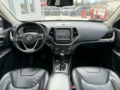 2014 Jeep Cherokee, $10990. Photo 6