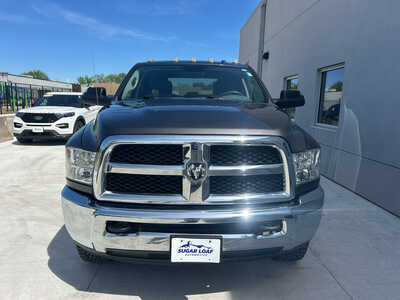 2018 RAM 3500 Crew Cab, $26990. Photo 2