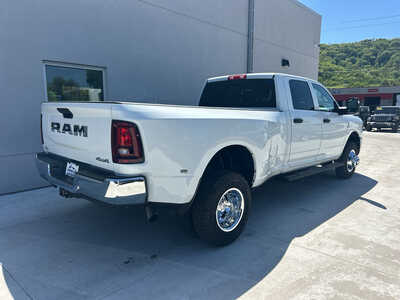 2026 RAM 3500 Crew Cab, $73940. Photo 7