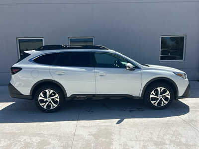 2021 Subaru Outback, $25990. Photo 8